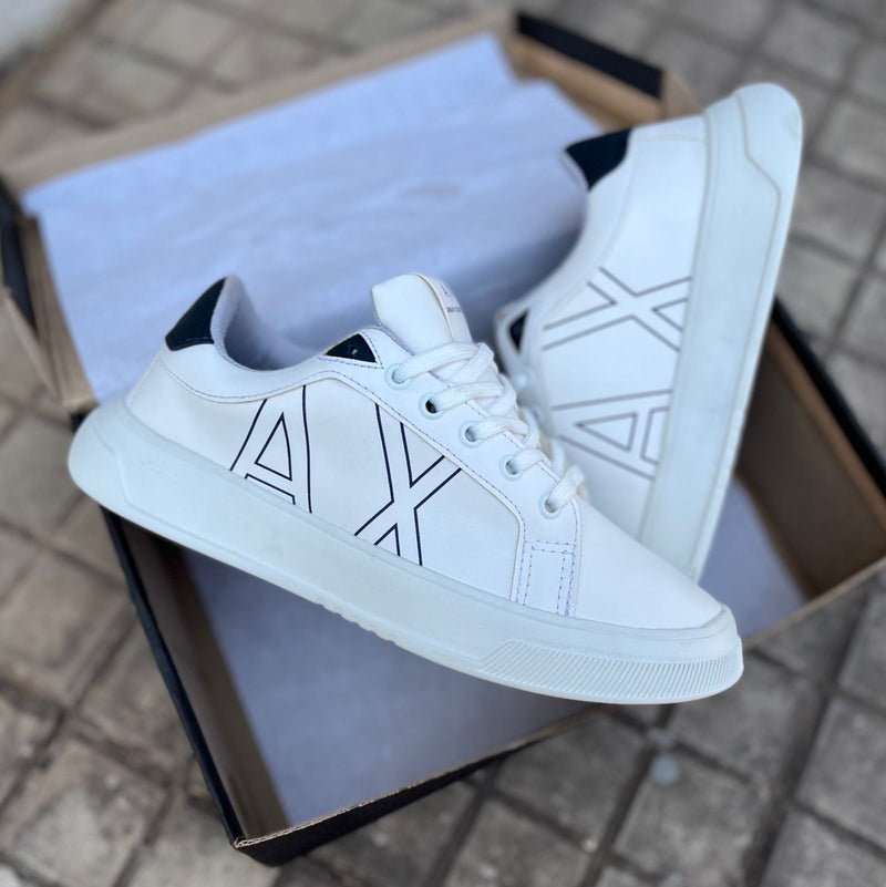 Tênis Designer Minimalista - Preto e Branco (Frete Grátis)