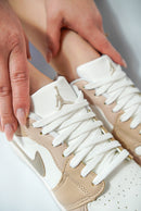 Tênis Air Jordan Low Premium - Bege e Branco Off-white (Frete Grátis)