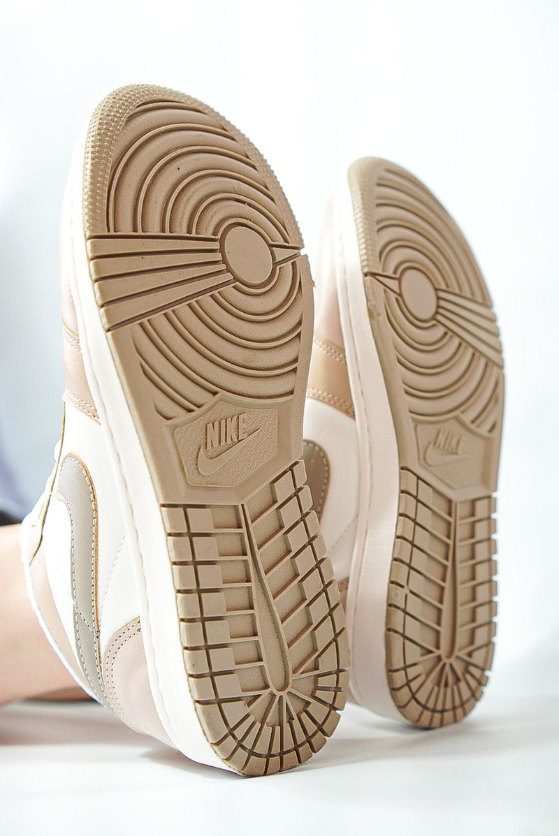 Tênis Air Jordan Low Premium - Bege e Branco Off-white (Frete Grátis)