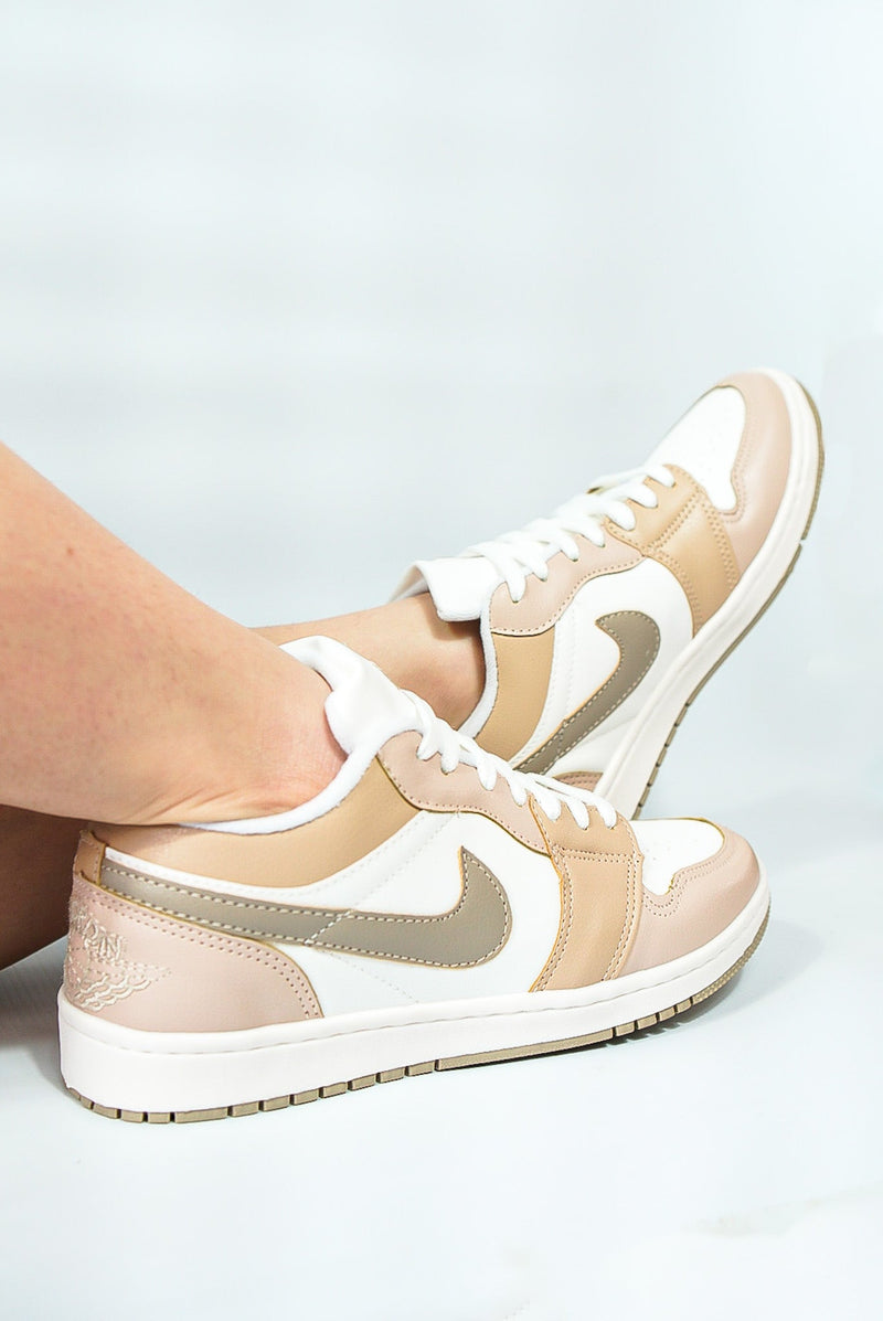 Tênis Air Jordan Low Premium - Bege e Branco Off-white (Frete Grátis)