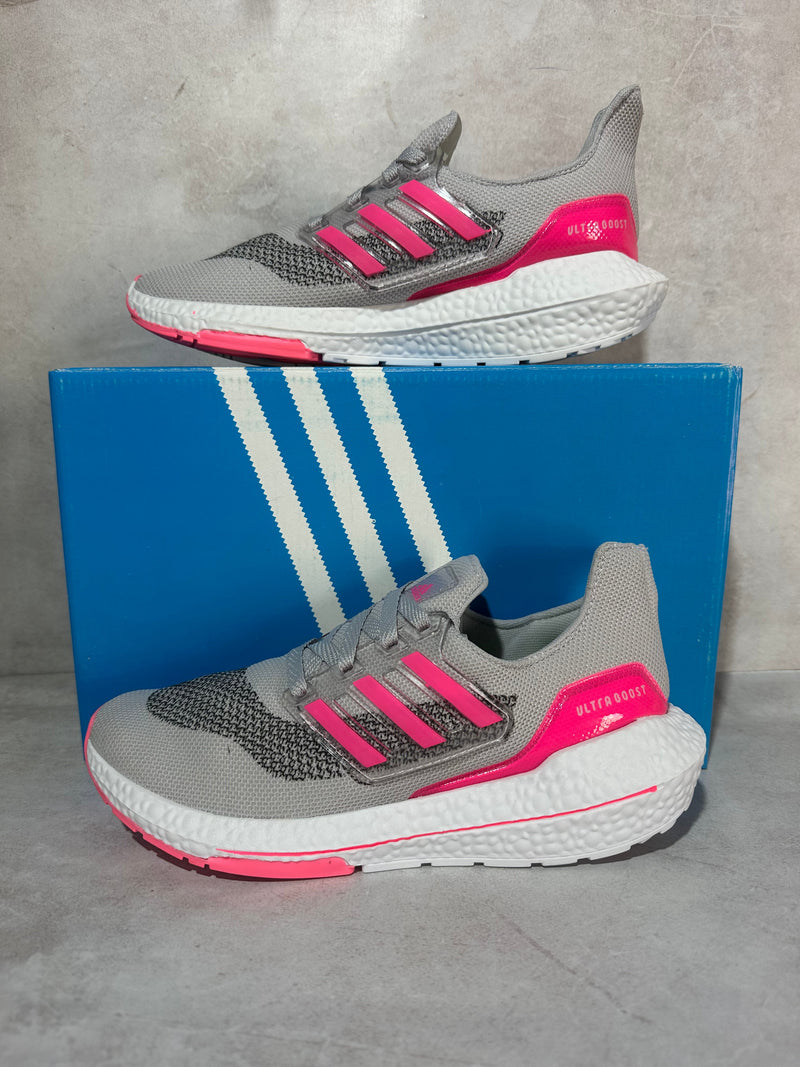 Tênis Ultraboost 21 - Performance e Estilo (Frete Grátis)