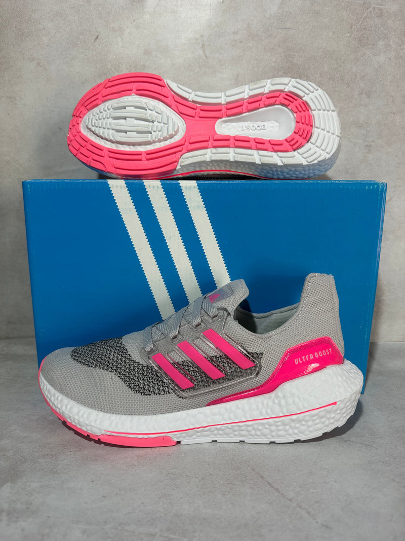 Tênis Ultraboost 21