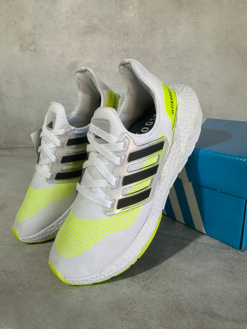 Tênis Ultraboost 21 - Performance e Estilo (Frete Grátis)