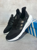 Tênis Ultraboost 21 - Performance e Estilo (Frete Grátis)