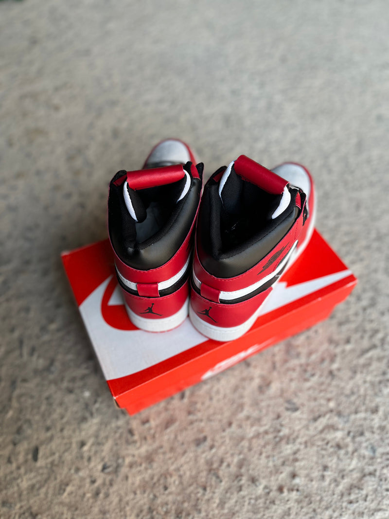 Tênis Air Jordan 1 Retro - Clássico (Frete Grátis)