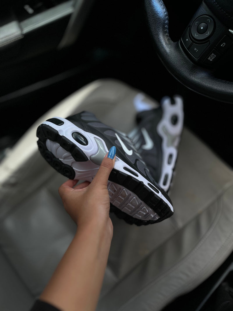 Tênis TN Plus - Estilo Inconfundível (Frete Grátis)