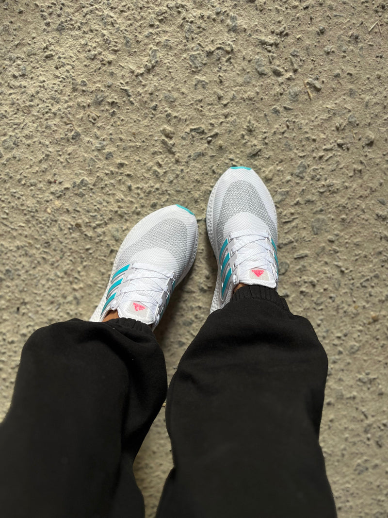 Tênis Ultraboost 21