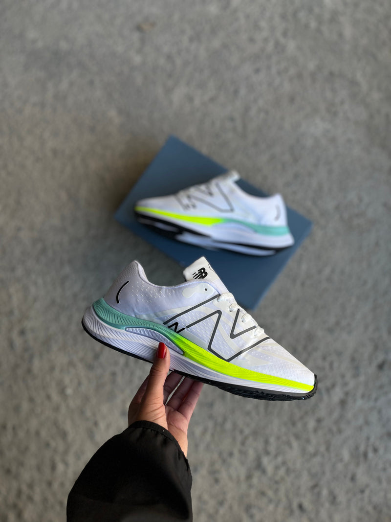 Tênis More V4 - Máximo Conforto (Frete Grátis)