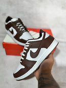 Tênis Dunk Low Pro SB - Marrom e Branco (Frete Grátis)