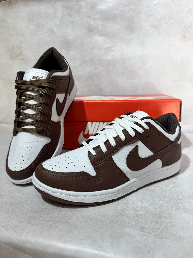 Tênis Dunk Low Pro SB - Marrom e Branco (Frete Grátis)