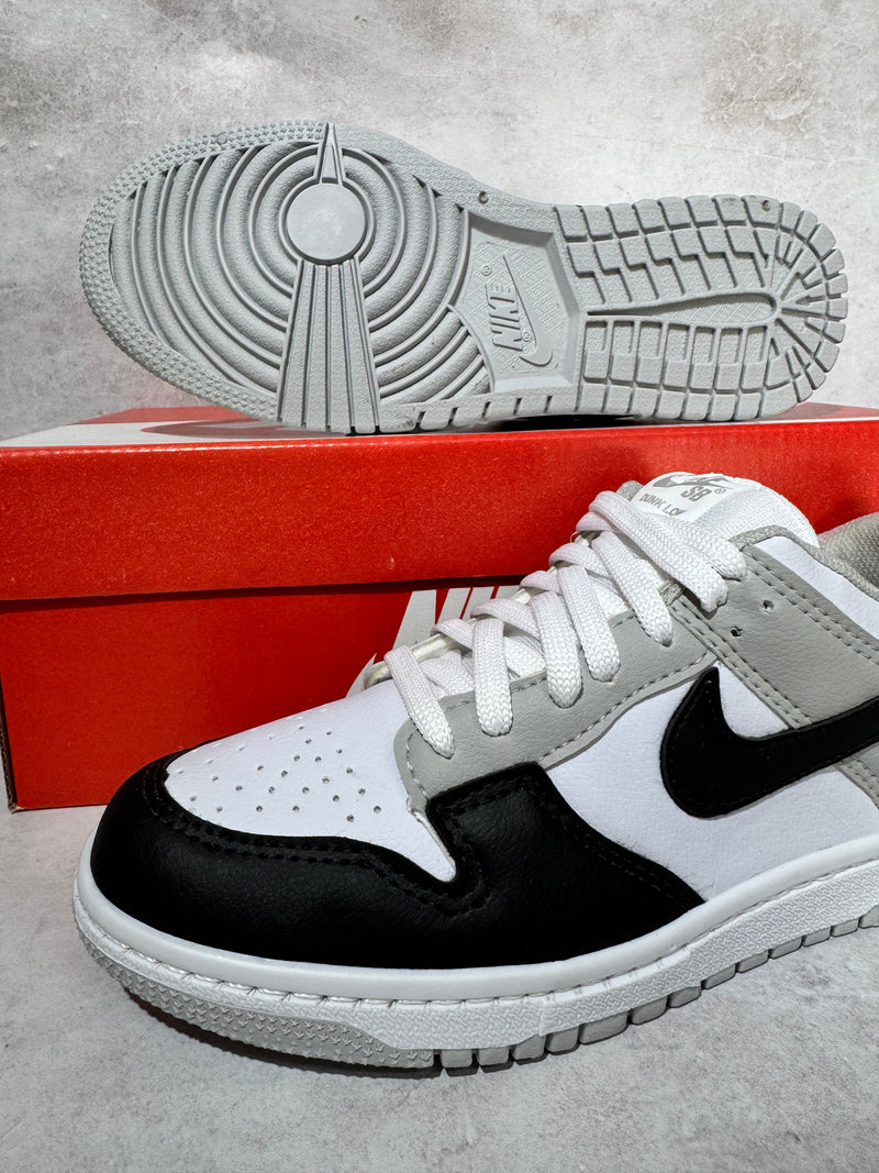 Tênis Dunk Low Pro SB - Combinação Clássica (Frete Grátis)