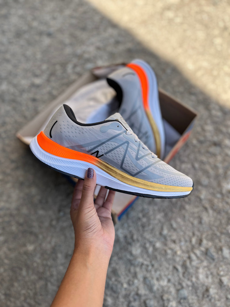 Tênis More V4 - Máximo Conforto (Frete Grátis)