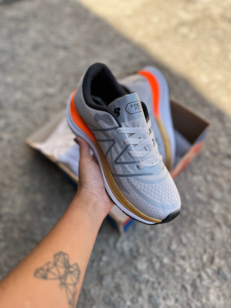 Tênis More V4 - Máximo Conforto (Frete Grátis)