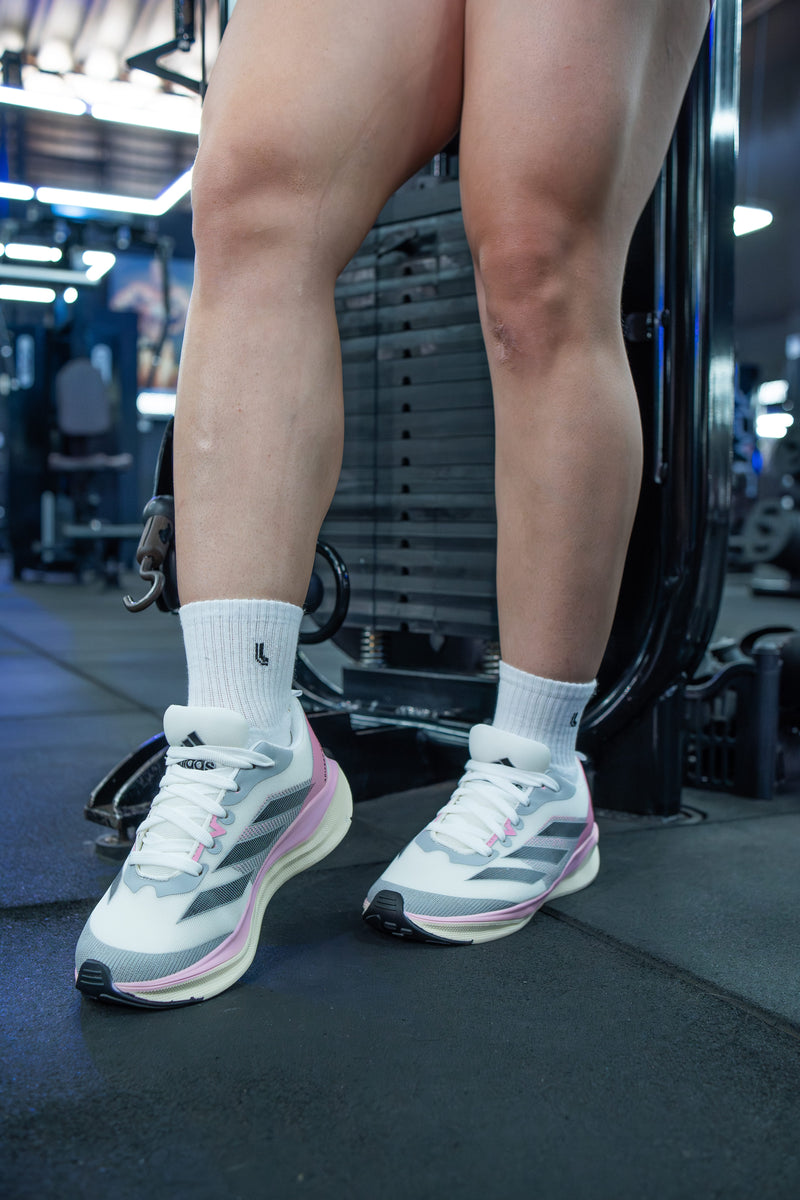 Adizero: Estilo e Desempenho em Tons de Cinza e Rosa (FRETE GRÁTIS)