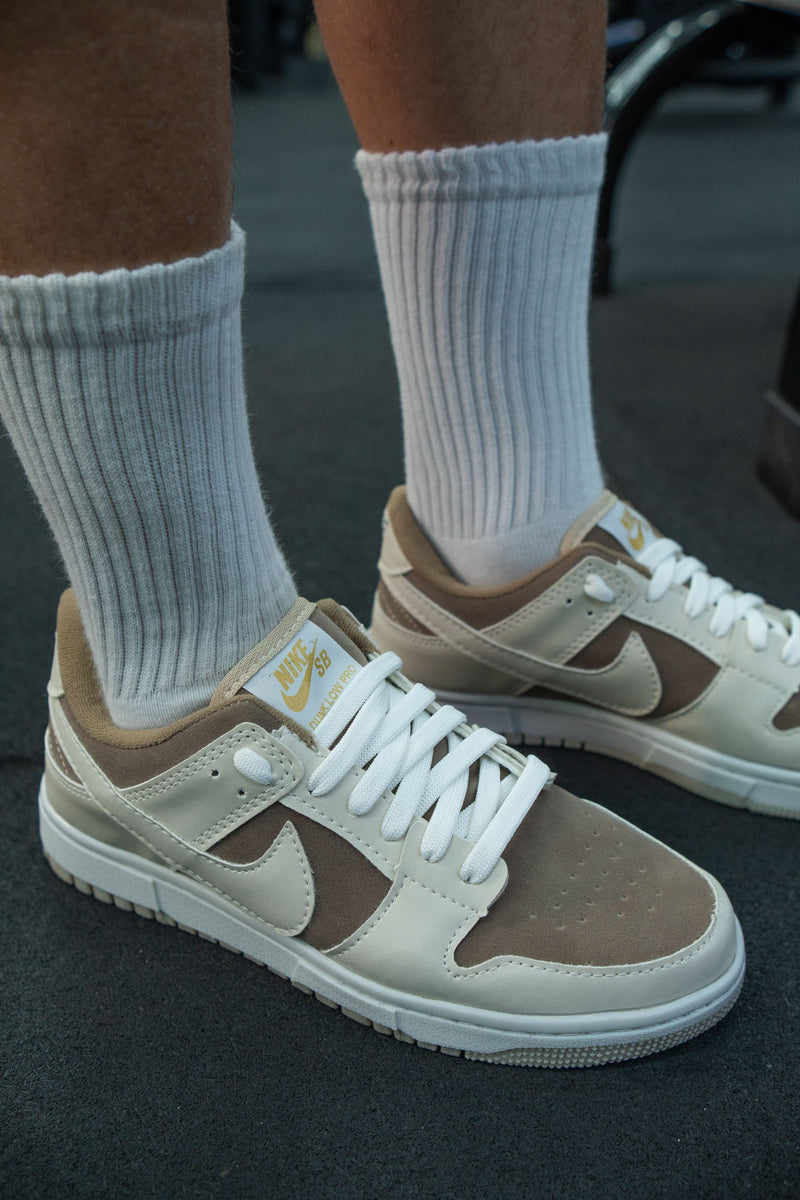 Tênis Dunk Low Pro SB - Bege (Frete Grátis)